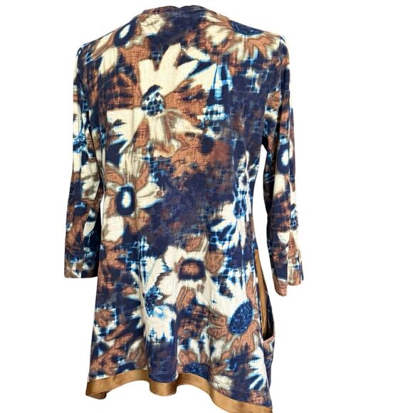 LOGO by Lori Goldstein abstract print blouse top asymmetrical hem satin trim M - Picture 9 of 15